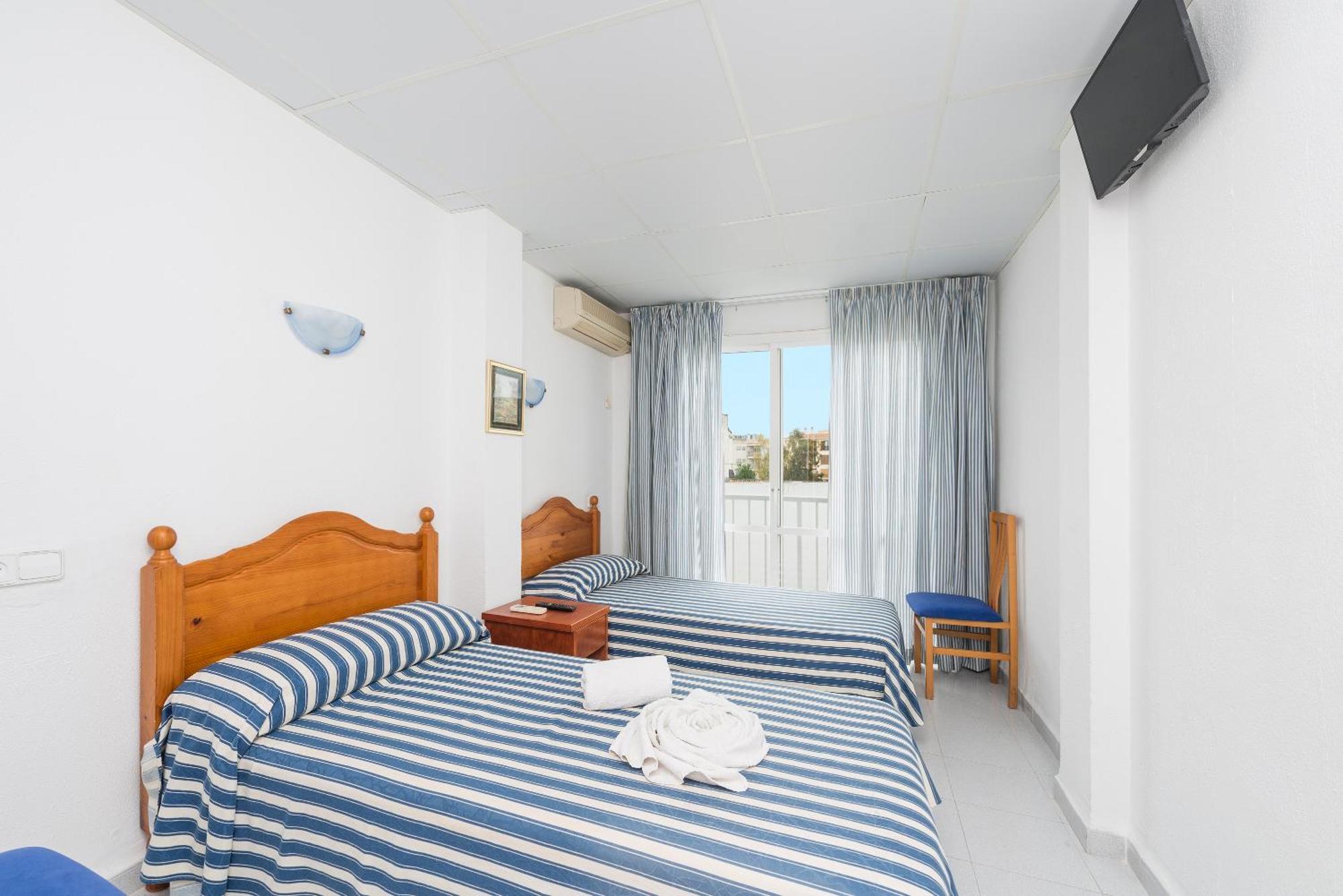 פורט ד'אלקודיה Hostal Vista Alegre מראה חיצוני תמונה